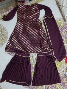 Wine Colour Sharara