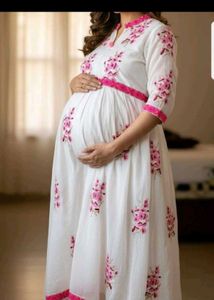 White Floral Embroidered Anarkali