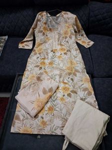 Floral Print Kurta Set m size