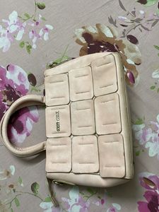 Brand Min Min Baby Pink Stylish Side Sling Handbag It Is Used But In Good Condition Smart Pink 💓grab It Fixed Price No Bargaining Please 🙏puja Sale Offer Grab It Fast