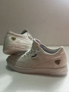 Puma Sneakers