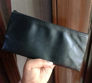 Black leather Pouch