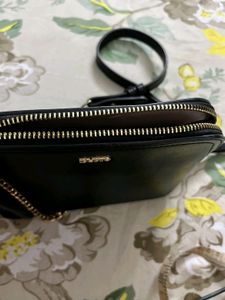 Dusto Sling Bag