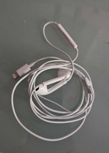 Apple Lightening Earphones
