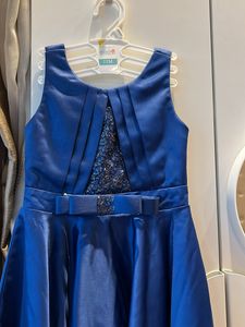 Sleeveless Little Stretch Navy Blue Gown