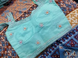 Crop Top With Dupatta