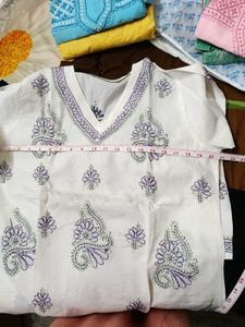 Elegant White Embroidered Kurta