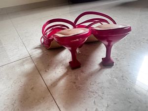 VALIOSAA Open Toe Kitten Heels