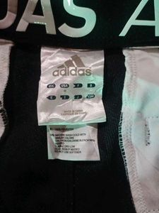 orginal Adidas Black capri