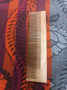 NEEM WOODEN COMB