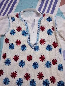 Elegant Embroidered White Kurti