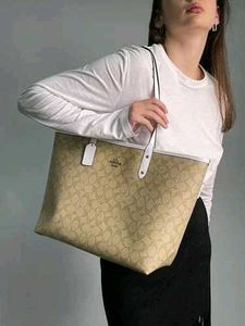 COACH PREMIUM QUALITY TOTE BAG WD BOX