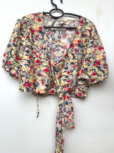 Floral wrapped Cropped Tops