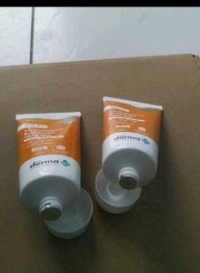 Derma Co Sunscreen Aqua Gel SPF50