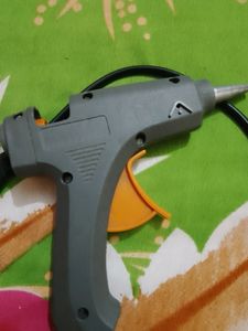 Hot glue gun
