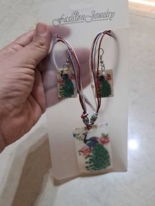 Necklace &amp; Earring Set Of Mother Pearls