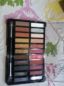 Sfr Colour Beauty Killer Eyeshadow Palette(1 Shade Damaged)