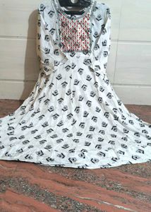 White Gown Size Xxl