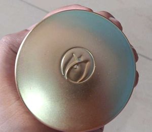Pond&#39;s Bright Beauty Gel Creme