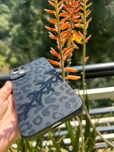 black iPhone 14 plus cover