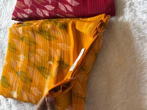 Elegant Red Leaf Print Saree😻