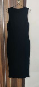 Black bodycon dress (New- unused)