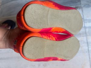 Sindh Desi Embroidered Juttis