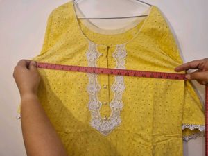 Hakoba Chicken Short Kurti