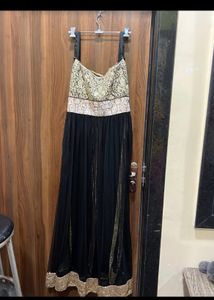 Naira Cut Kurti M Size