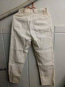 BERSHKA White Denim Jeans