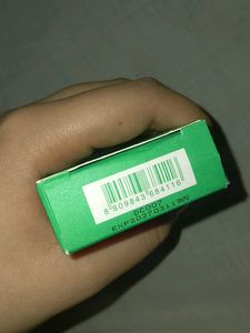 UV ACTIVE INNISFREE PORELESS SUNSCREEN