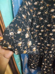 Elegant Green Ethnic Gown / 3 kurti