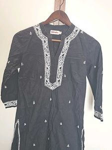 Fabindia Chikankari Kurta