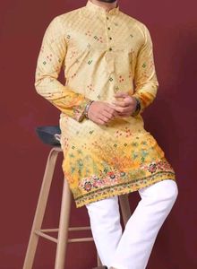 Ethnic Motifs Wooven Design Men&#39;s Kurta (Festive)