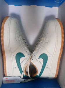 Women Sneakers