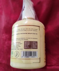 Sandarbh Body Lotion 🧴 Honey 🍯 &amp; Almonds.