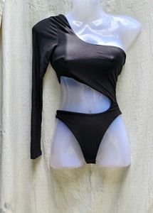 I. SEXIEST BODYSUIT