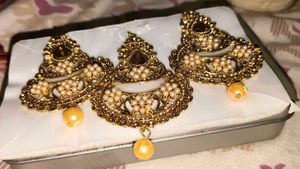 Earings With Mangtika
