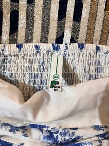 Newme (S) Blue Floral Tube Top