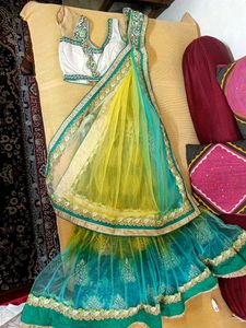 Lenhga Choli