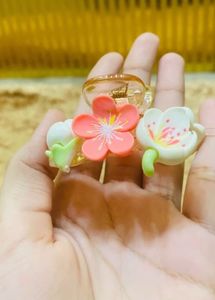 Flower Clutch
