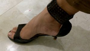 Chic Black Sandals👡