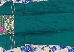 Varanga Green &amp; Silver Toned Yoke Design Straight