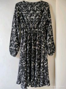 Chic Printed Wrap Dress