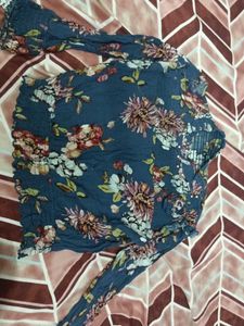 Floral Print Long Sleeve Top