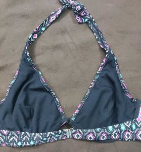 Patterned Bikini Top 🖤