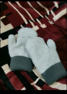 Handmade Pure Woolen Baby Gloves 🧤