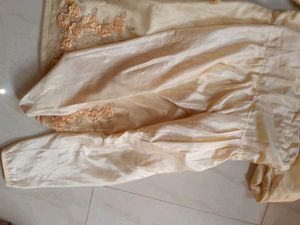 Elegant Fabric Set Kurti Pajama And Chunni