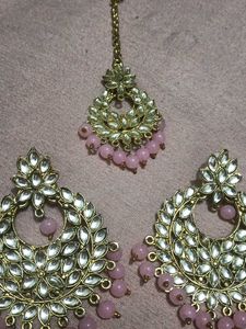 Earings And Mantika