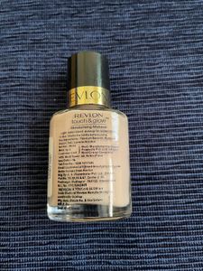 Foundation &amp; Eyeshadow Kit By Revlon